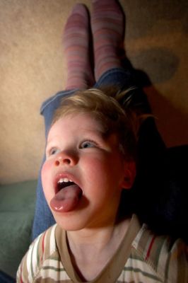 Boy, mum, your feet smell
Trefwoorden: Ethan