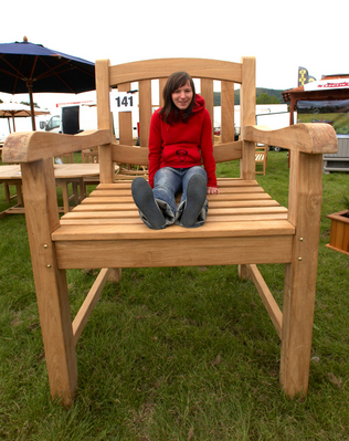 No I am NOT .............
Λέξεις-κλειδιά: Agricultural Agriculture Animal Animals Award Awards Chair Emilia Judge Judging Malvern Seat Show Smile smiling Three Counties Three Counties Show Worcestershire