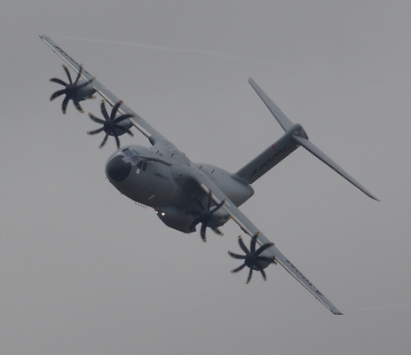 Come .......
Schlüsselwörter: Aeroplanes Air tattoo flight Military Planes