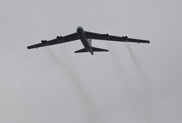 And  ......
Ключові слова: Aeroplanes Air tattoo flight Military Planes