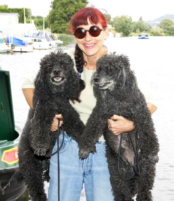 I bet we're heavy after all that pub grub
Λέξεις-κλειδιά: Bali India Miniature Poodle Marjorie