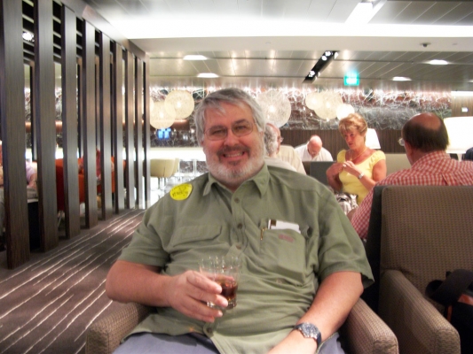 No wonder you look fresh, you get pushed around
Avainsanat: Airport Craig Lounge Singapore