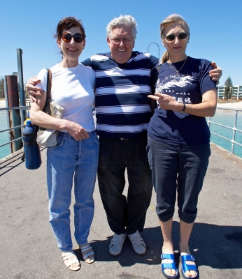 I'm with them - unfortunately
Schlüsselwörter: Adelaide Australia Blue Cathy Glenelg John Marjorie Sea Skies Sky South Sun