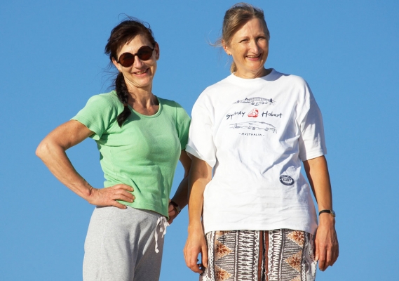 You can smile but I can come here any time I like
Schlüsselwörter: Adelaide Australia Blue Cathy Marjorie Skies Sky Smile Smiles Smiling South