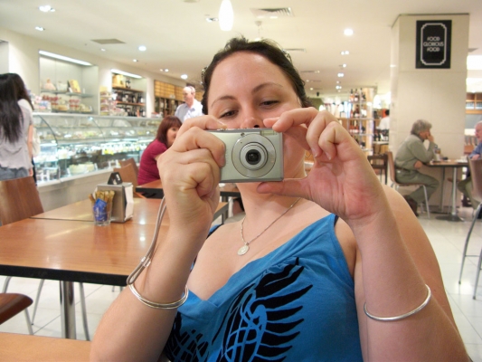 I can take photos too
Schlüsselwörter: Adelaide Australia Camera David Jones Departmental Melanie Photo South Store