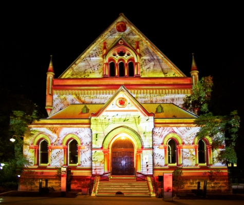The home of music during the Adelaide Fringe Festival
Ključne besede: Adelaide Australia Buildings Festival Illuminations North Terrace South