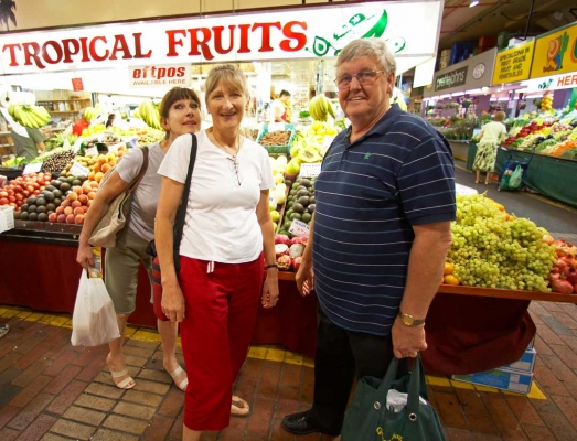 Which one is the fruit - or nutcase?!
Avainsanat: Adelaide Australia Cathy Central Market Fruit Grapes John Marjorie South Vegetables