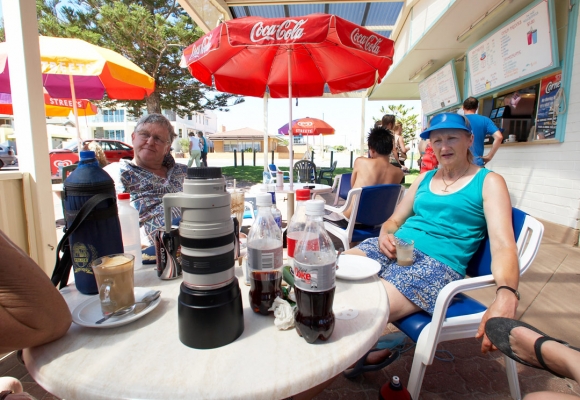 Boy, we're all having fun ...........
Palabras clave: Adelaide Australia Cafe Cathy John South