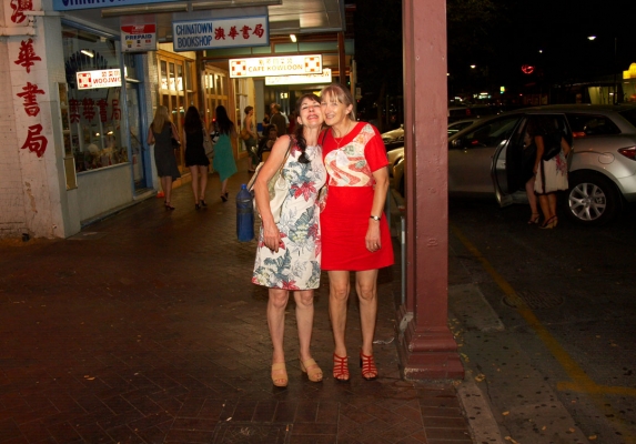 Oo-er ladies of the night
Trefwoorden: Adelaide Australia Cathy Marjorie Sister Sisters South
