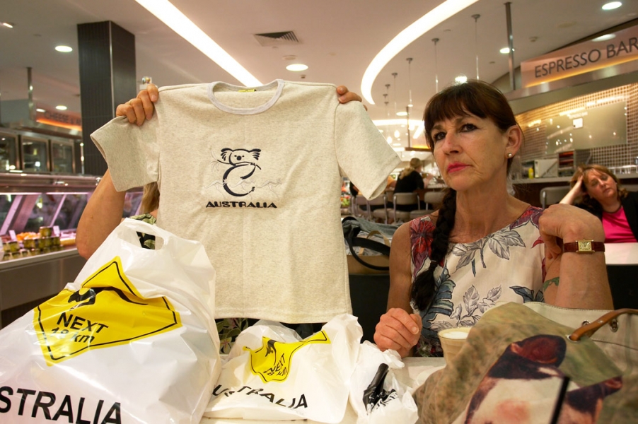 You don't think it's a good choice?
Palabras clave: Australia Bags Cafe Carrier  bags Departmental Marjorie Melbourne Shopping Store T-Shirt Victoria