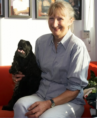 Matching smiles
Cathy and Woody smiling for our camera as we try to remain cool, calm and collected waiting for our time in front of the cameras for the BBC World Service Cooking for Dogs live segment
Ключові слова: BBC TV studios BBC World Service Cathy Cocker spaniel Cooking for Dogs Dog Dogs Recipes Spaniels Woody