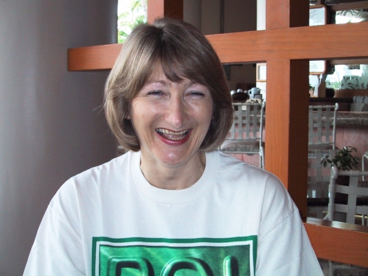 Cathy at Breakfast at the Hilton Waikoloa Village
In her Poi Company uniform, getting ready to man our booth at the show.
Słowa kluczowe: Big Island Cathy Bushby Hawaii Hilton Waikoloa Village Marjorie Walsh Poi Company