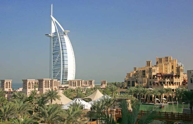 Burj al Arab Hotel
The Burj al Arab Hotel -- Tower of the Arabs -- rises above the Madinat Jumeirah.  We spent our first night in Dubai at the Burj al Arab, and then spent three nights in a villa suite in Dar Al Masyaf, part of the Madinat Jumeirah.  (I found this part confusing, too.)
Λέξεις-κλειδιά: Burj al Arab Madinat Jumeirah Dar Al Masyaf hotel Dubai
