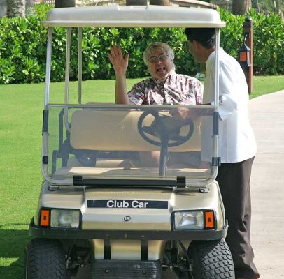 Craig Exploring Dubai
With my painful foot, most of my travel in Dubai was motorised.  What an old man!
Palabras clave: Dubai motorised hotel Craig