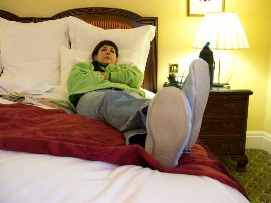 Marjorie Having a Nap Before the BAFTA Awards
Hard to have a nap when I'm taking your picture.
Anahtar kelimeler: Accommodation Accomodation Feet Grosvenor House Hotel Hotels London Marjorie Nap