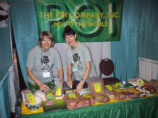 Marjorie and Cathy at the Show
American Culinary Federation show at the Hilton Waikoloa Hotel, Hawaii, January 2001
Schlüsselwörter: ACF American Culinary Federation Cathy Bushby Marjorie Walsh Poi Company