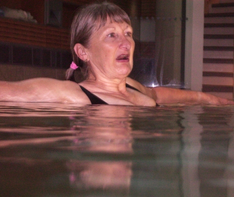 Wot have I just trod on?!
Mots-clés: Bath Cathy Hot Pool Roman baths Swimming Water