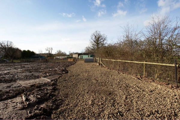 Hard Core in the Second Paddock
Looking back (to the West) from the third paddock at Maggot's Croft.
Anahtar kelimeler: Clay Construction Lucies Farm Maggot's Croft Mud Pigs
