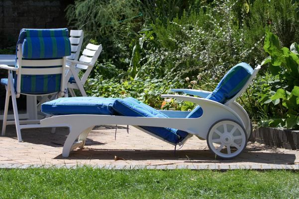 Patio
Ključne besede: Whitecroft sunlounger