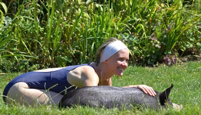 Am I a lucky pig or what!
Ključne besede: Sylwia Berkshire pig