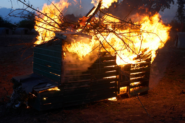 As night falls ........
Ključne besede: Bonfire Burning Fire Flame Flames
