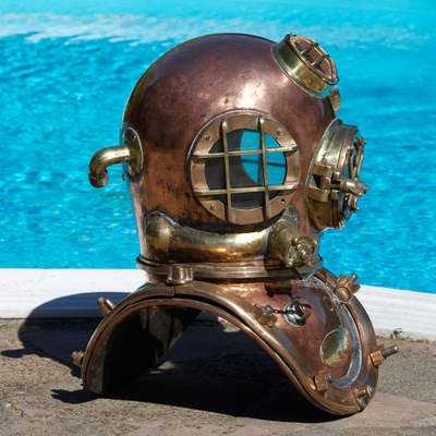 Mark V Mod-1 DESCO Antique Diving Helmet
Λέξεις-κλειδιά: desco diving helmet face mask face masks mark v scuba dive scuba diving sea sport sea sports sport sports us navy water sport water sports watersport watersports