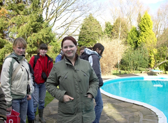 No, I don't think we'll have another dip, thank you.
الكلمات الإستدلالية(لتسهيل البحث): Marthe Norwegian swimming pool