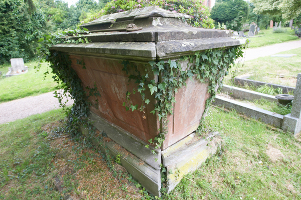 Martley Parish Church cemetery
A memorial being gradually torn apart by an ivy vine, and by the passage of time and the British weather.
Keywords: cemeteries Cemetery Church Grave Graves Graveyard Graveyards Headstone Headstones Martley Martley Parish Church Parish Parish church Worcestershire