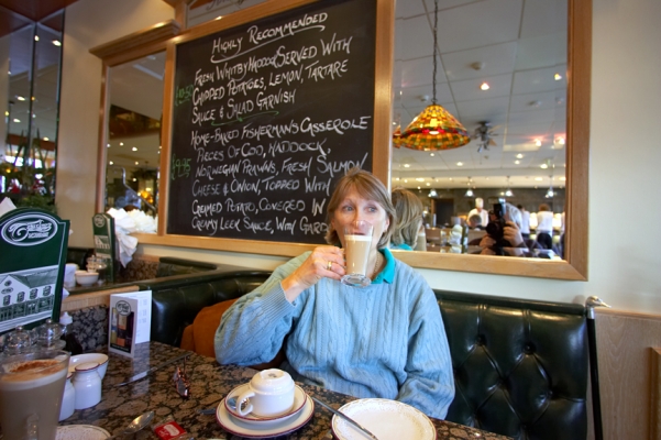 Fish 'n chips in Whitby and a great cup of coffee
2007
Keywords: Cathy