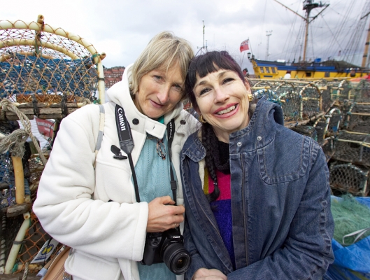 Sisters, sisters ..............
2007
Schlüsselwörter: Cathy Marjorie