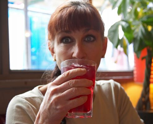 Healthy cranberry juice
Lunch in a pub near the Cromwell Hospital as Craig goes for yet another visit for his back problems!
Keywords: Marjorie