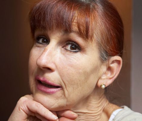 Time for a face lift methinks
Palabras clave: Marjorie