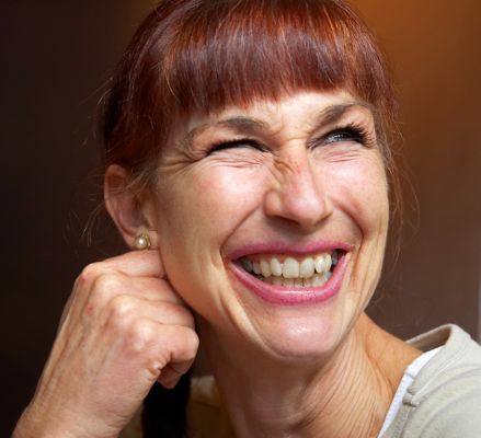 Am I laughing at the "Mrs Smith" joke?
Ключові слова: Marjorie