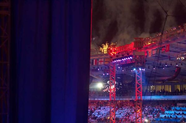 Opening Ceremony -- Winter Olympics Torino 2006
As the opening ceremony drew to a close, they lowered a huge curtain in front of us.  Incredibly, we could only see a tiny bit of the fireworks as we were essentially backstage.
Avainsanat: curtain Winter Olympics Torino 2006 Turin opening ceremony