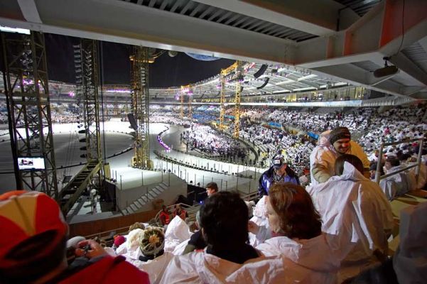 Before the Opening Ceremony - 2006 Winter Olympics
Keywords: Torino Winter Olympics Stadio Olimpico opening ceremony