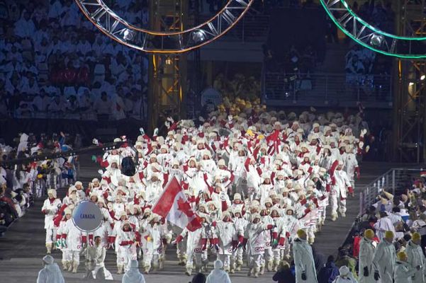 The Canadian Team Enters the Stadio Olimpico
Opening ceremony of the 2006 Winter Olympics, Torino, February 10 2006
Λέξεις-κλειδιά: Canadian team opening ceremony Olympics Winter Olympics Torino Stadio Olimpico