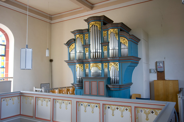 Pity we didn't know how to play
A view of the organ inside the evangelical church in the village of Ulrichstein
Schlüsselwörter: Church Germany Organ ulrichstein