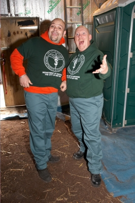 The New York City Sanitation Workers
In costume, ready for the dress rehearsal of "Guardian of the Veil."
Ključne besede: New York City Department of Sanitation Guardian of the Veil costume