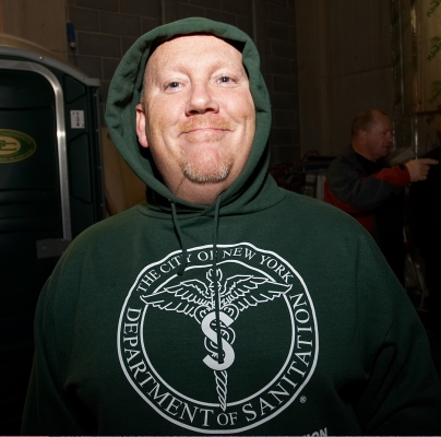 Fez As A Sanitation Worker
Fez dressed in his costume as a New York City Sanitation Worker.
Λέξεις-κλειδιά: Fez New York City Department of Sanitation worker