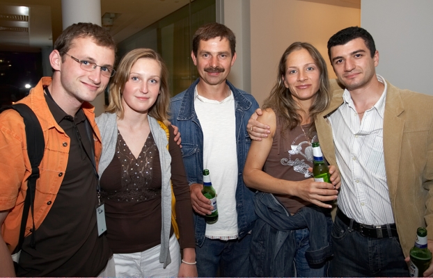 The Bull Handlers
Grzegorz Bednarski, Julita Kosciuk, Grzegorz Kwiecinski, Larysa Sredzinska, Artur Ivanyan at the wrap party of the Manchester International Festival
Avainsanat: Grzegorz Bednarski Julita Kosciuk Grzegorz Kwiecinski Larysa Sredzinska Artur Ivanyan Manchester Internaional Festival wrap party