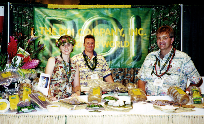 Sarah, Kevin and Steve at a Poi Company Booth
We did lots of these shows --- so many that I don't even recognise this booth.
Schlüsselwörter: booth display kevin howdle sarah heward steve patch the poi company