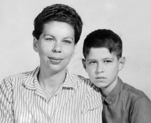 Shirley Walsh and Craig Walsh Passport Photo
Around 1958 or thereabouts.
Ključne besede: craig walsh shirley walsh