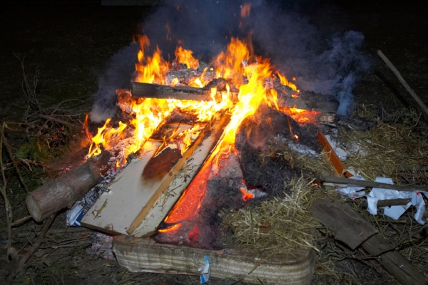 A cracking bonfire
Keywords: Bonfire Fireworks Guy Fawkes Night November 5