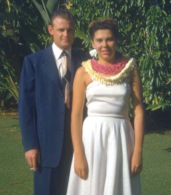 Newleyweds - 1948
My father and mother, shortly after they arrived in Hawaii -- having been married in Nevada on their drive across the country from Boston.  I love the cigarette in the hand.
Ključne besede: Shirley John newleyweds