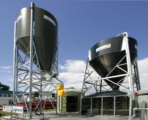 Collinson Silos
We're considering the purchase of a silo for the farm, to hold the grain for the cattle.  We stopped by the [url=http://www.collinson.co.uk]Collinson[/url] booth at the Royal Show to look at silos, during the five minutes of blue sky.  
Keywords: Collinson silo grain storage Royal Show blue sky