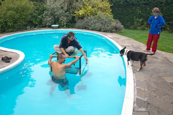 Get in there - I don't think so!!
Ključne besede: Marian Zbigniew Ingrid Tapa English Bull Terrier