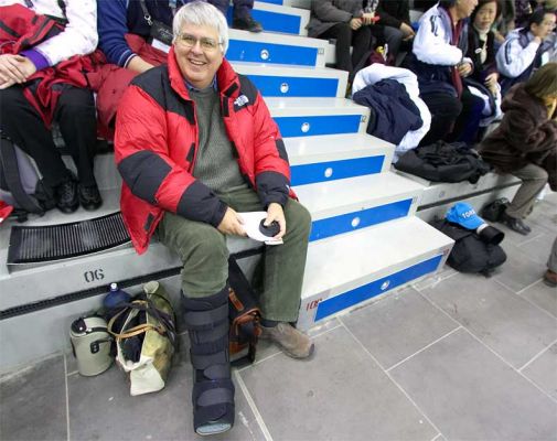 Me at the Palavella for the Pair Figure Skating
Chase has started calling me "Big Boot Boy."  But at least they could wheel me right to this seat.
Klíčová slova: Big Boot Boy Palavella Olympics Craig