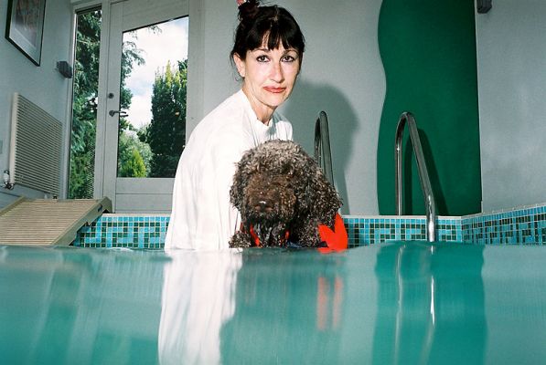 Marjorie and Elvis in the Pool
Warm water on a sunny summer morning.
Ključne besede: Elvis swimming dog Marjorie canine hydrotherapy dog hotel dog boarding Lucies Farm