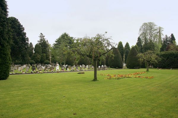 Bromsgrove Cemetery - Garden of Remembrance
May 4 2005
Keywords: Bromsgrove Cemetery garden of remembrance