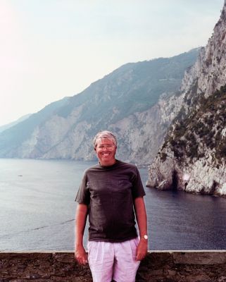 Me and the Mediterranean
On our Windstar cruise, overlooking the Med --- somewhere in Italy.  A long time ago.
Ključne besede: Craig Mediterranean cruise sea